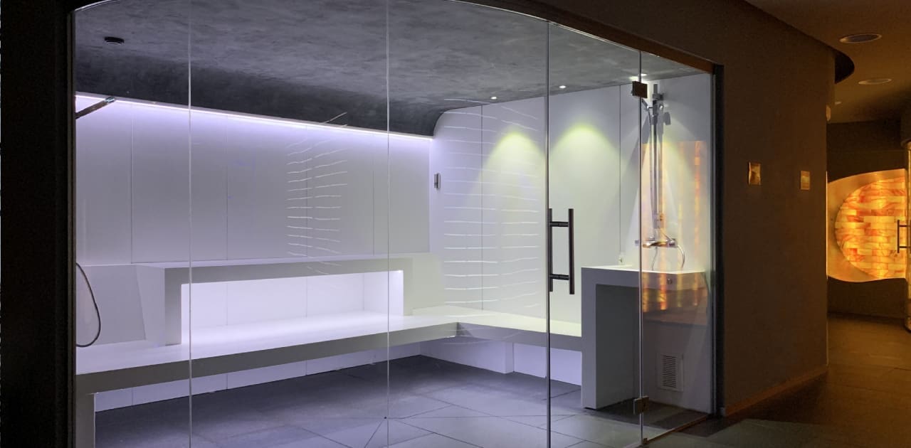 Turkish bath in Solid surface, can be seen in the Inbeca exhibition/show room.