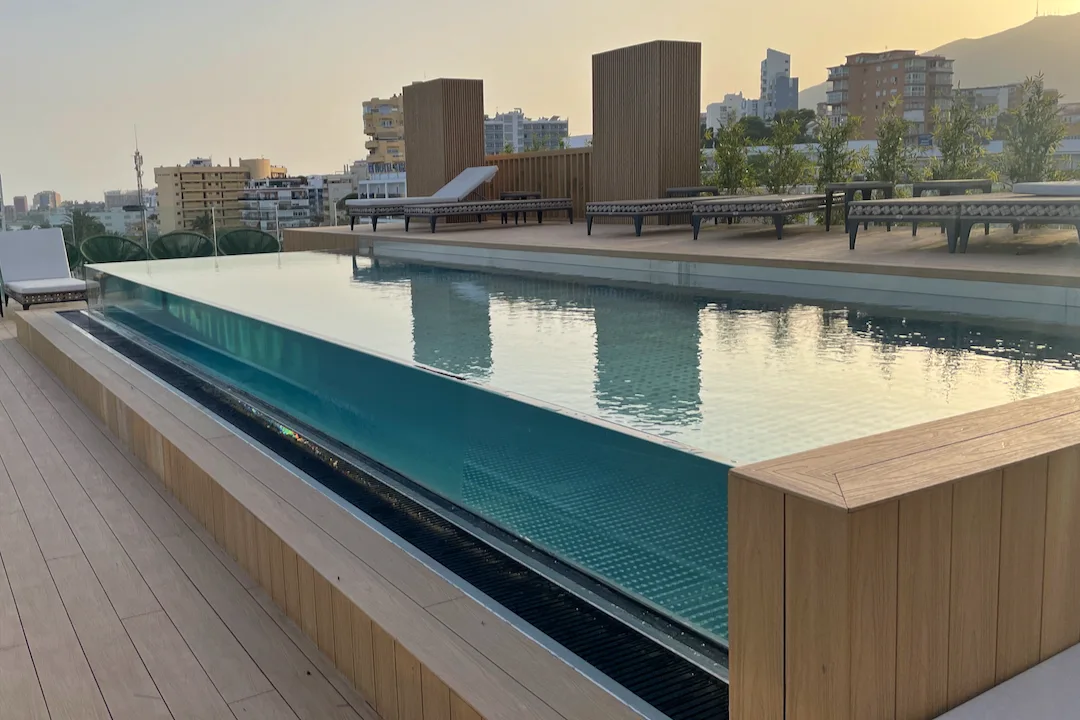 INBECA piscina inox cristal